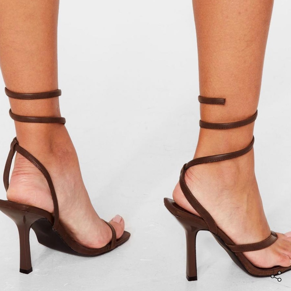 *NEW NEVER WORN* Nasty gal wrap ankle heels